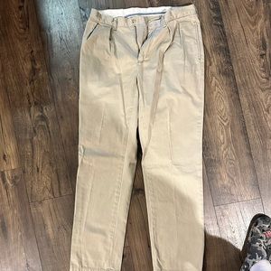 Men’s Khaki Pants